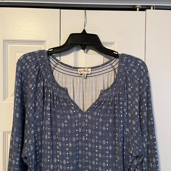 Dress - Picture 2 of 4